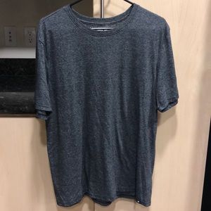 Hurley Men’s basic t-shirt in charcoal heather